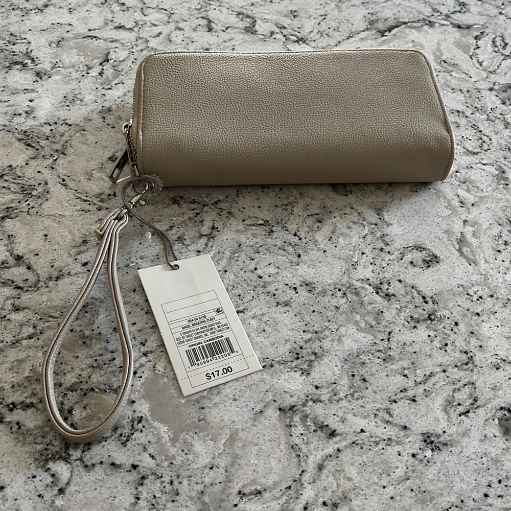NWT a new day ivory wallet!